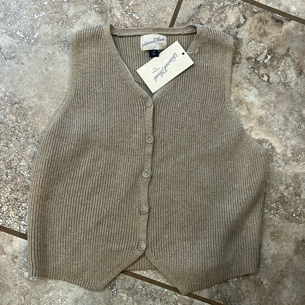 Universal Threads Sweater Vest